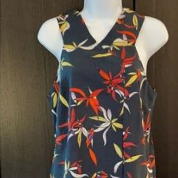 Rachel Roy Asymmetrical Floral Top - Picture 4 of 16